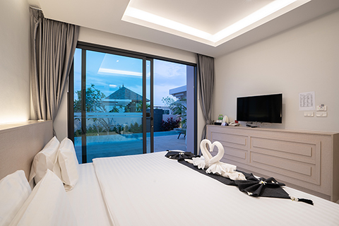 King Bedrooms Pool Villa Phuket : Gold Chariot Private Pool Villa Phuket, Cherngtalay, Talang, Phuket,