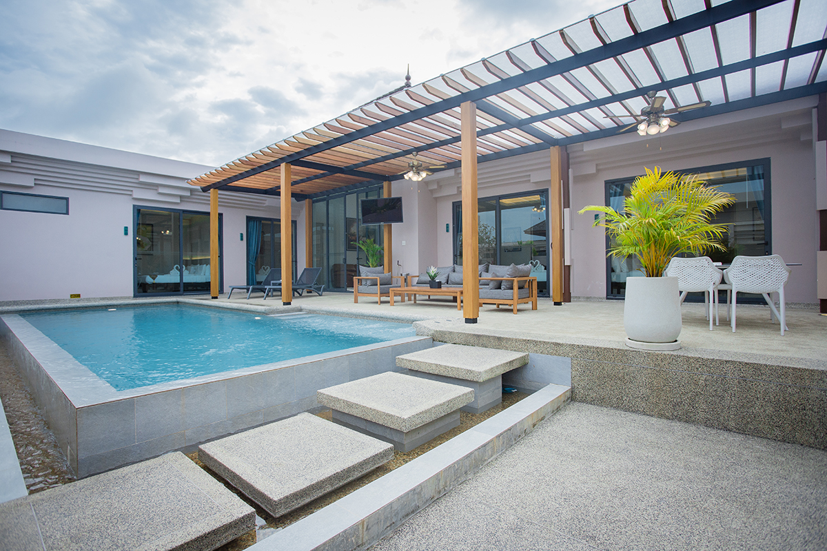 Gold Chariot Pool Villas in Phuket, Pasak Soi 13 Moo 4 Cherngtalay, Talang, Phuket,Thailand